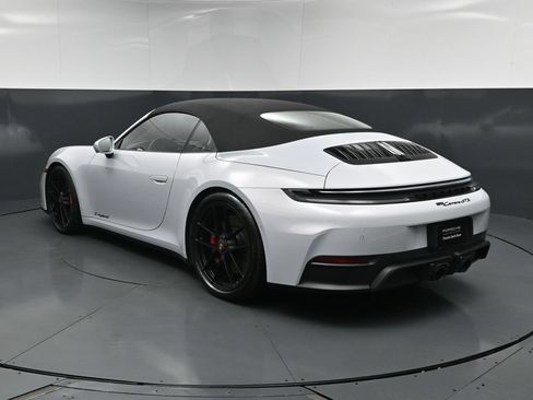 Used 2026 Porsche 911 Carrera GTS RWD image 3