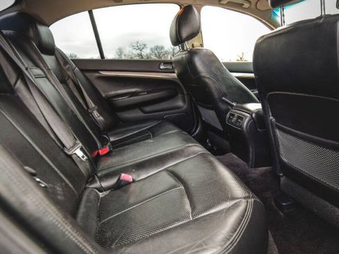 Used 2011 INFINITI G25 x w/ Moonroof Pkg AWD/4WD image 26