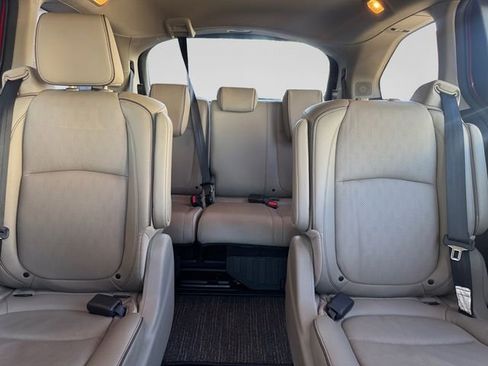 Used 2023 Honda Odyssey Elite image 21