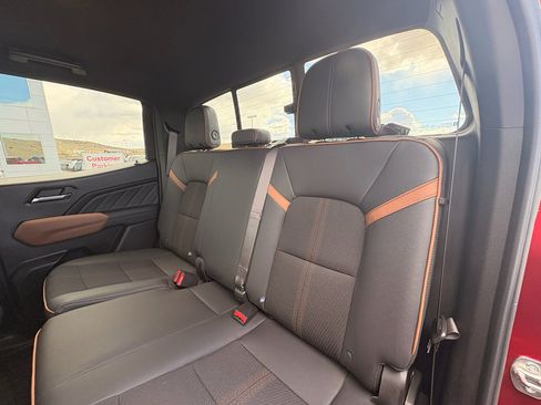 Used 2024 GMC Canyon AT4 image 12