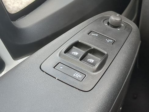 New 2026 RAM ProMaster 2500 w/ Premium Convenience Group FWD image 20