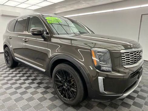 Used 2020 Kia Telluride EX w/ EX Premium Package image 3