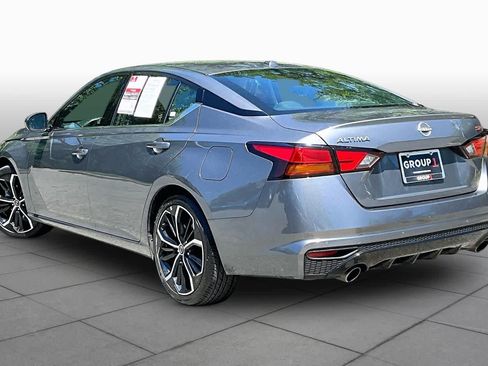 Used 2024 Nissan Altima 2.5 SR w/ SR Premium Package FWD image 12