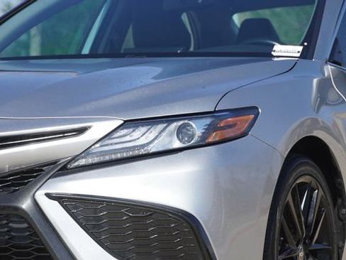 Used 2024 Toyota Camry XSE FWD image 4