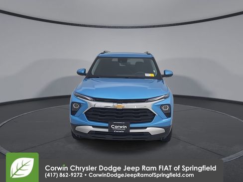 Used 2025 Chevrolet TrailBlazer LT image 5