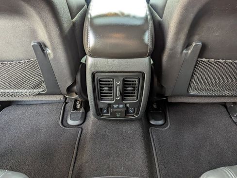 Used 2020 Dodge Durango GT image 38