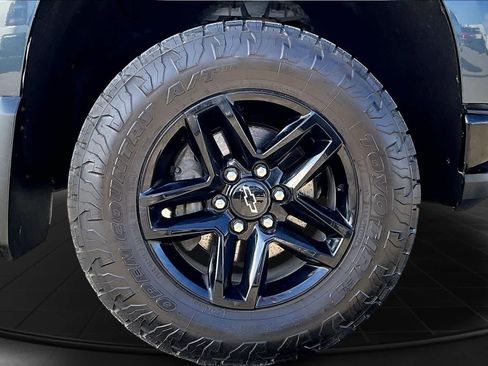 Used 2021 Chevrolet Silverado 1500 Custom Trail Boss AWD/4WD image 33