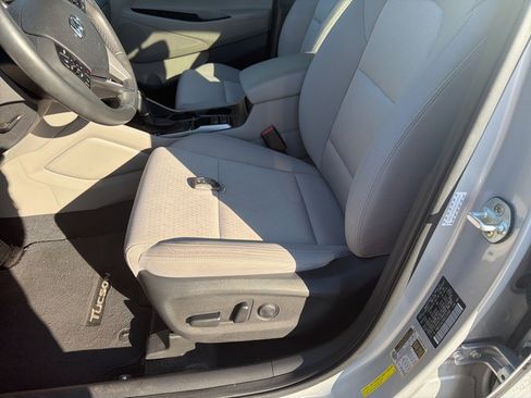 Used 2017 Hyundai Tucson Sport w/ Cargo Package image 16