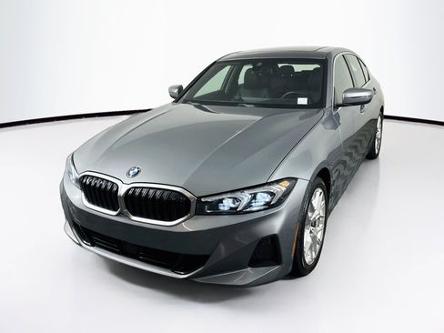 Used 2025 BMW 330i Sedan RWD image 3