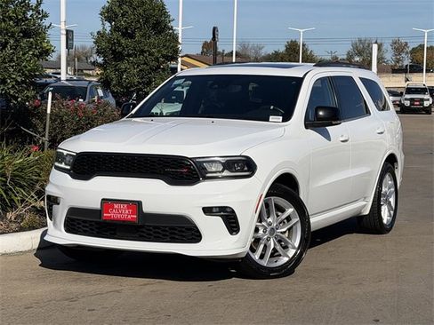 Used 2023 Dodge Durango GT image 2