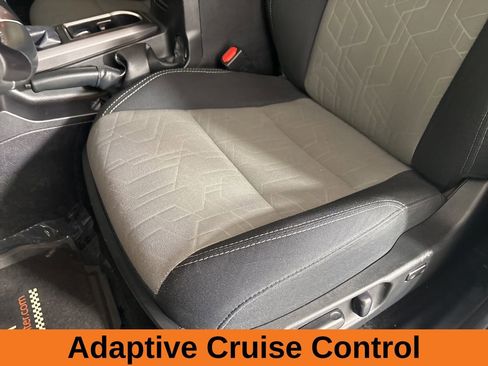 Used 2023 Toyota Tacoma TRD Off-Road image 10