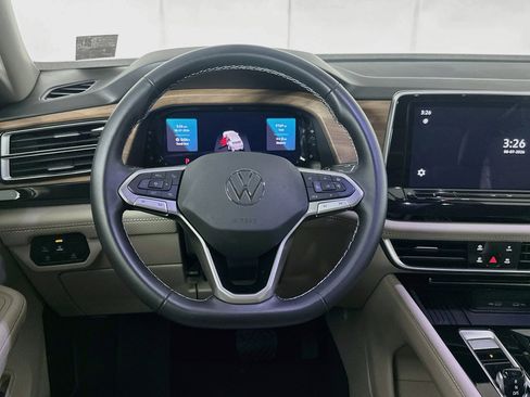 Used 2026 Volkswagen Atlas SE FWD image 18