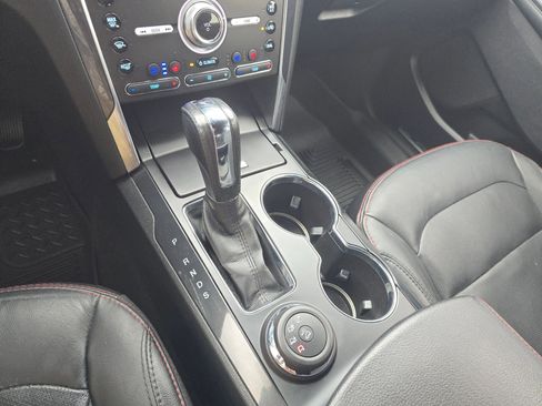 Used 2018 Ford Explorer Sport w/ Equipment Group 401A image 17