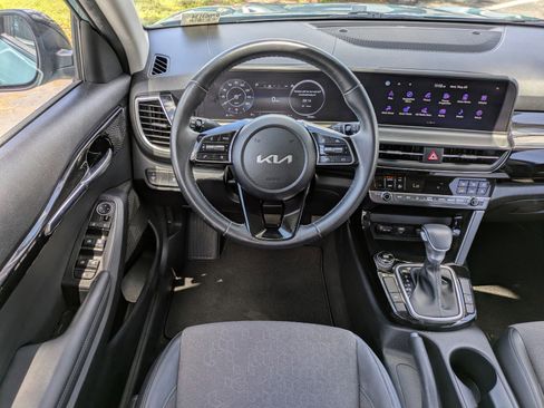 Certified 2024 Kia Seltos S FWD image 13