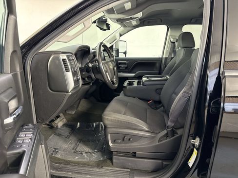 Used 2016 Chevrolet Silverado 2500 LT w/ LT Convenience Package AWD/4WD image 5
