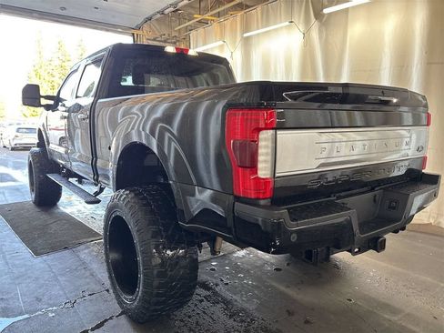 Used 2019 Ford F350 Platinum w/ Platinum Ultimate Package AWD/4WD image 2