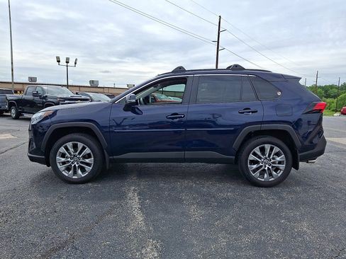 Used 2025 Toyota RAV4 XLE Premium w/ Weather Package AWD/4WD image 5