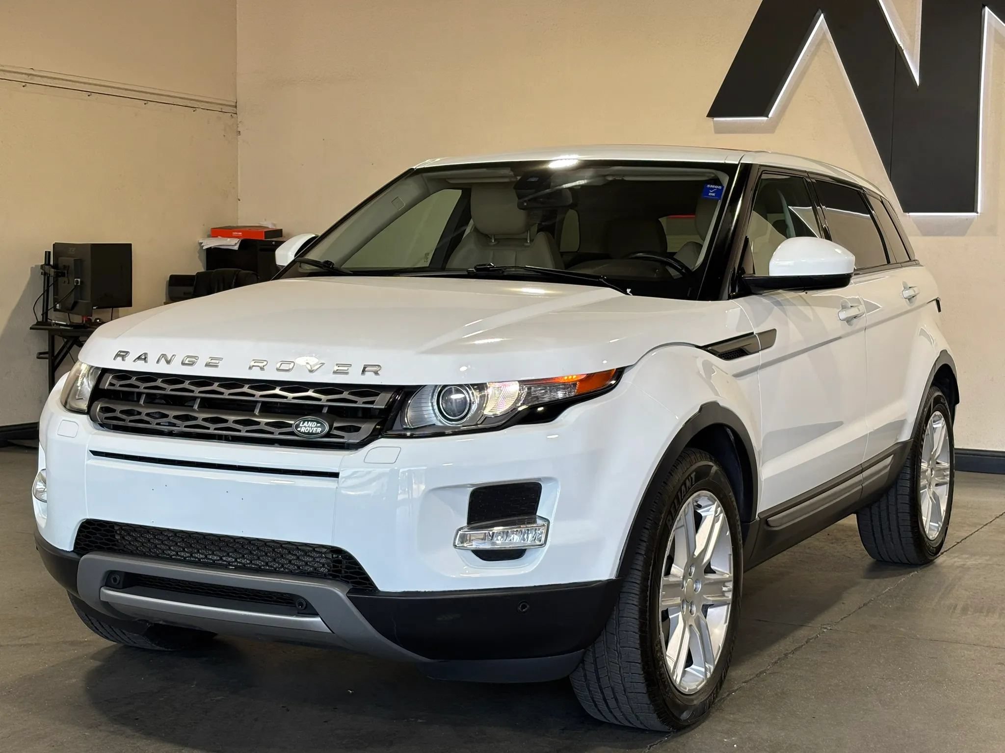 Used 2015 Land Rover Range Rover Evoque Pure Plus AWD/4WD image 1