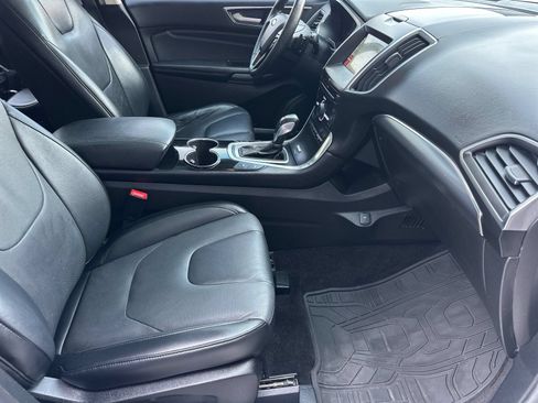 Used 2016 Ford Edge Titanium w/ Equipment Group 302A AWD/4WD image 15