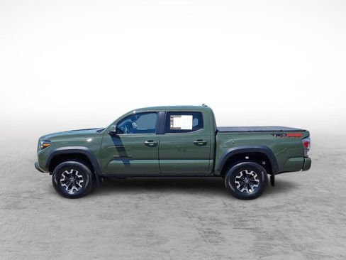 Used 2022 Toyota Tacoma TRD Off-Road AWD/4WD image 2
