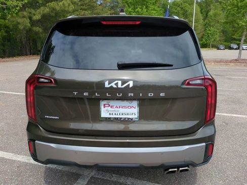 Used 2025 Kia Telluride S FWD image 5