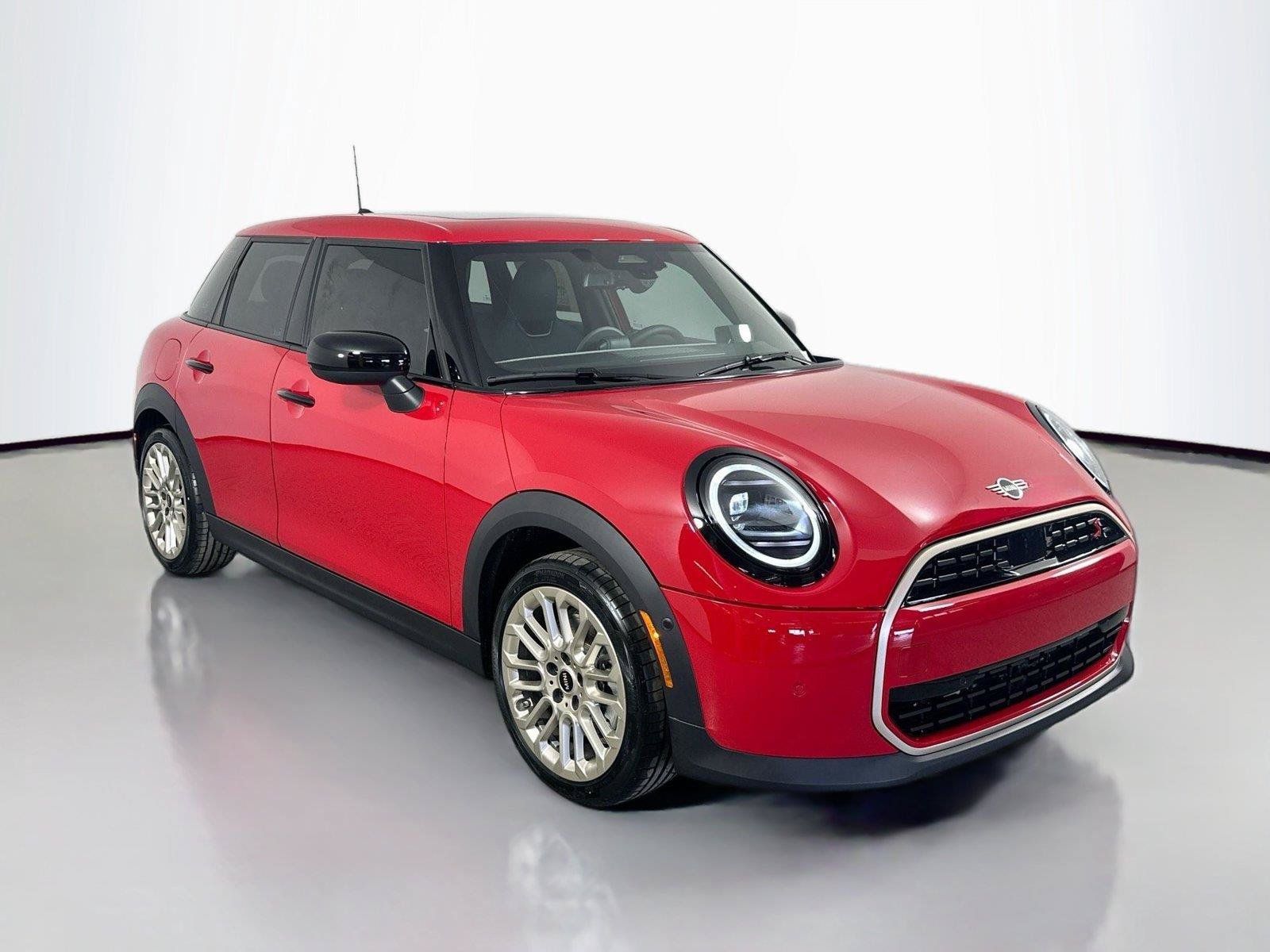 Used 2025 MINI Cooper S FWD image 3
