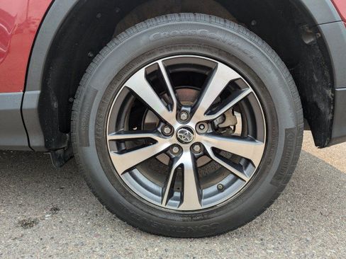 Used 2018 Toyota RAV4 XLE w/ Plus Extra Value Package AWD/4WD image 24