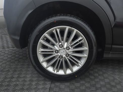 Used 2018 Hyundai Kona SEL image 34