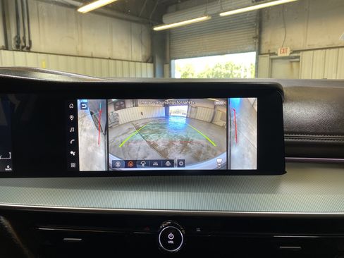 Used 2025 Nissan Murano Platinum w/ Cargo Package image 47