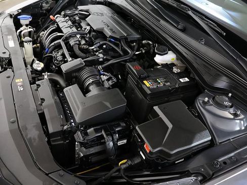Used 2023 Hyundai Elantra SEL FWD image 35