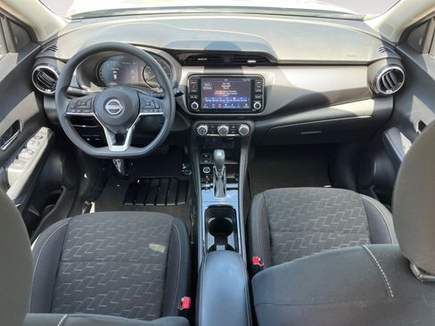 Used 2024 Nissan Kicks SV FWD image 10
