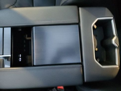 Used 2025 Toyota Tundra Platinum image 32