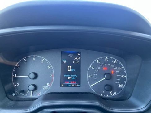 Used 2025 Toyota Corolla LE FWD image 22