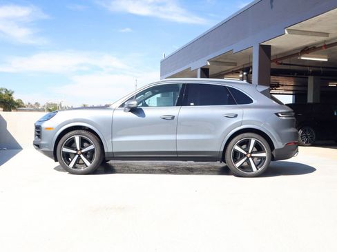 New 2026 Porsche Cayenne image 2