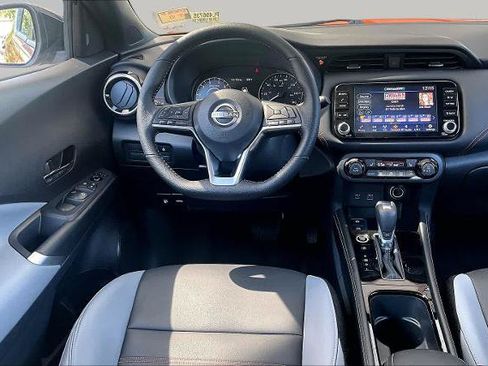 Certified 2023 Nissan Kicks SR w/ SR Premium Package FWD image 6