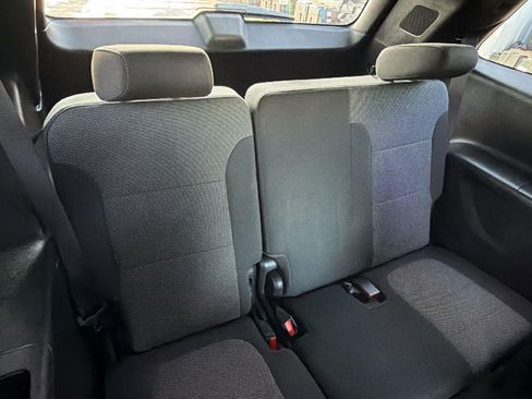 Used 2023 Chevrolet Traverse LT FWD image 21