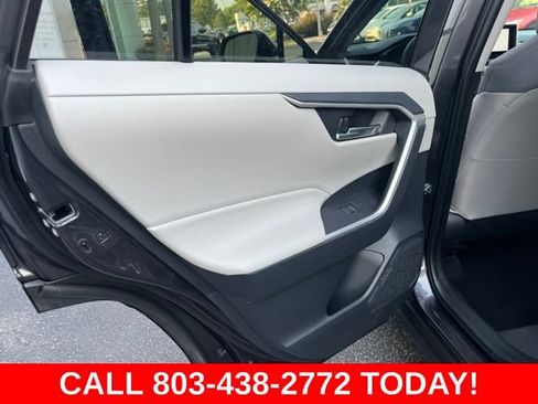 Used 2025 Toyota RAV4 XLE AWD/4WD image 12