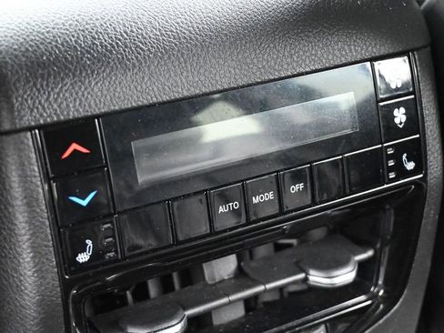 Used 2023 Jeep Grand Cherokee L Limited image 33