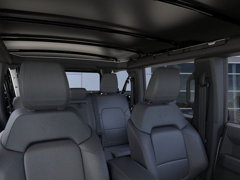 New 2026 Ford Bronco Outer Banks w/ Black Appearance Package AWD/4WD image 12