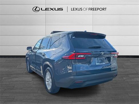 Used 2026 Toyota Grand Highlander XLE image 6