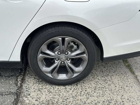 Used 2024 Honda Accord EX image 14