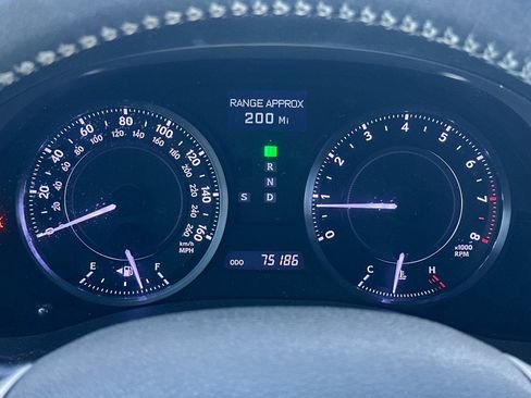 Used 2014 Lexus IS 250C w/ Navigation System Package image 23