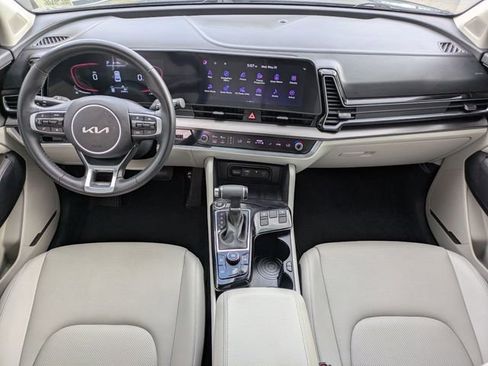 Used 2024 Kia Sportage EX FWD image 11