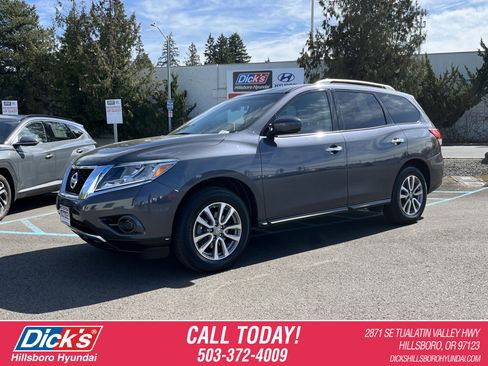 Used 2014 Nissan Pathfinder SV AWD/4WD image 1