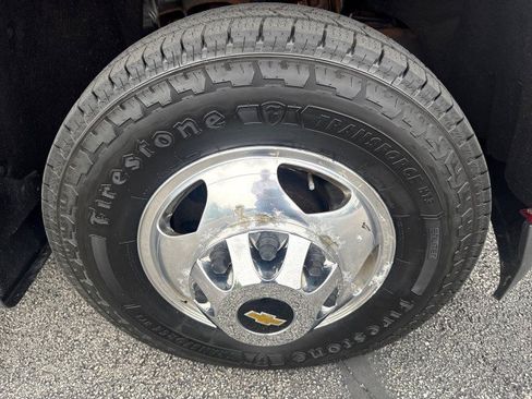 Used 2019 Chevrolet Silverado 3500 High Country w/ Duramax Plus Package AWD/4WD image 9