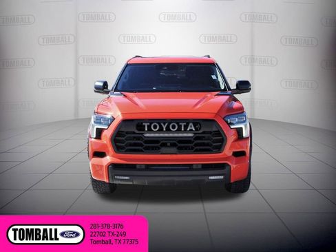 Used 2023 Toyota Sequoia image 2
