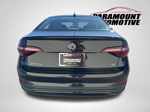 Certified 2024 Volkswagen Jetta SE image 6