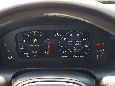 Certified 2025 Acura ADX FWD image 21