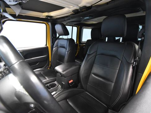 Used 2020 Jeep Wrangler Unlimited Sahara AWD/4WD image 21