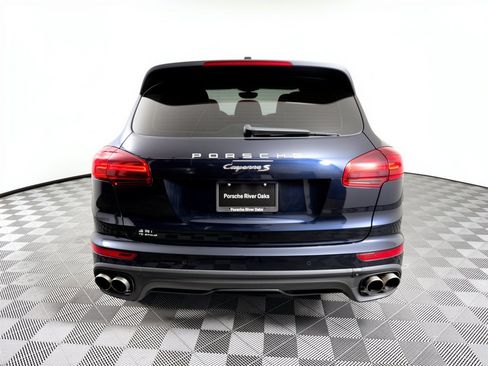 Certified 2016 Porsche Cayenne S w/ Premium Package AWD/4WD image 11